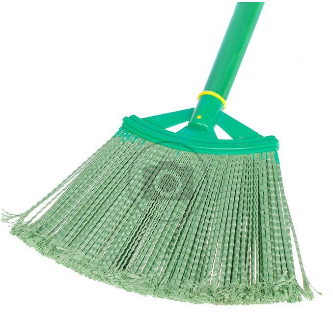 Метла пластмассовая веерная с мет/пласт черенком, Оптима